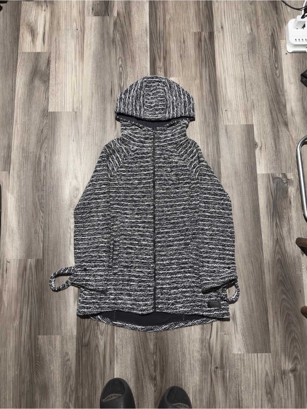 Women’s Calvin Klein Performance Knit coat • Size L